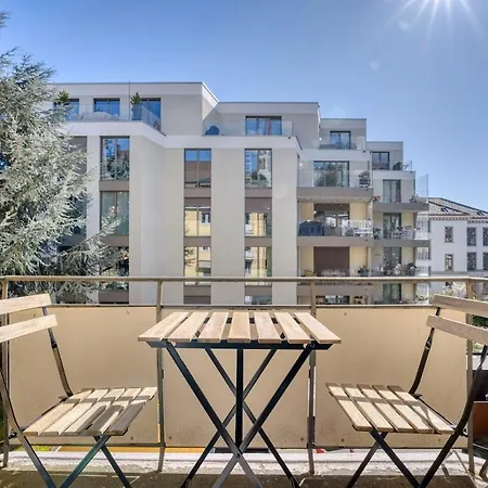 Amber 2 Schlafzimmer Balkon Ruhige Lage In Wipkingen شقة زيورخ
