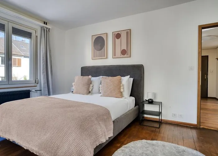 Amber 2 Schlafzimmer Balkon Ruhige Lage In Wipkingen Apartmán