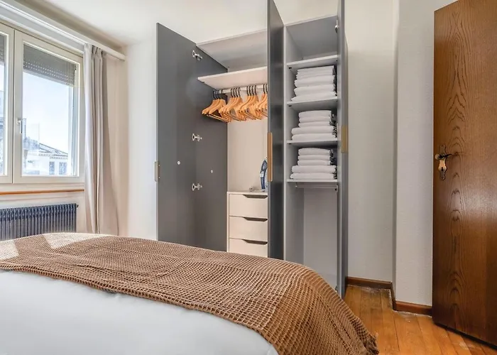 Amber 2 Schlafzimmer Balkon Ruhige Lage In Wipkingen Apartment Zurich