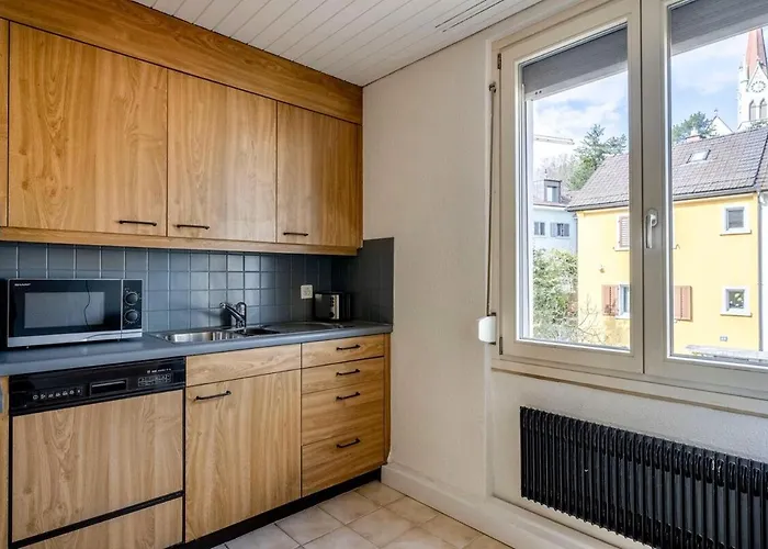 Lägenhet Amber 2 Schlafzimmer Balkon Ruhige Lage In Wipkingen *