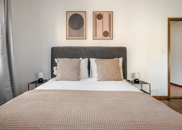 Amber 2 Schlafzimmer Balkon Ruhige Lage In Wipkingen * Zürich