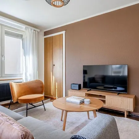 Апартаменты Amber 2 Schlafzimmer Balkon Ruhige Lage In Wipkingen Цюрих